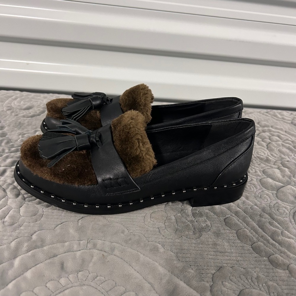 Anthropology Bibi Lou Black Leather Tassel Loafers Faux Fur Studded Trim Sz 36